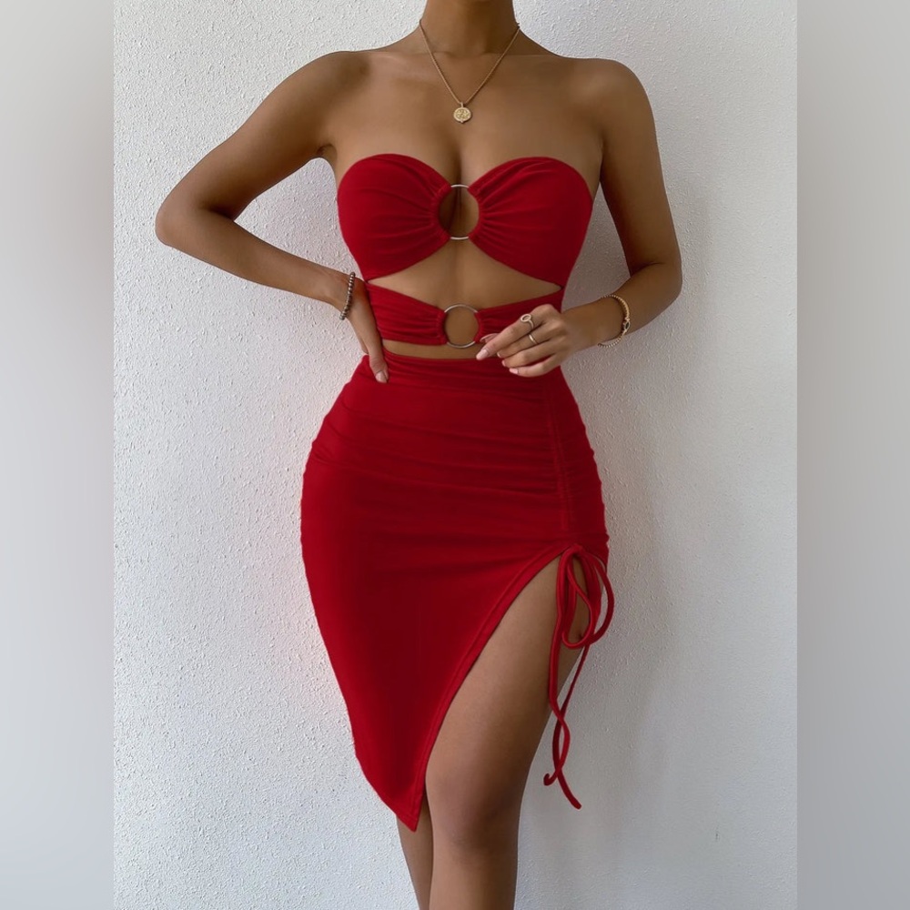Ring Linked Ruched Leg Slit Mini Dress - Picture 3 of 6